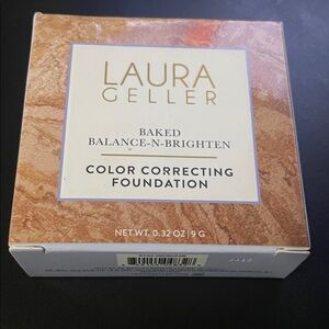 Laura Geller Baked Balance-N-Brighten Foundation - Color Correcting Medium